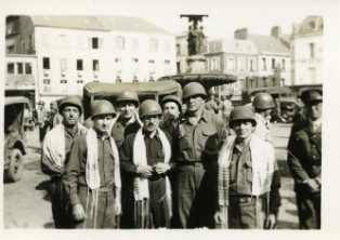 141.7.10.2012 American Soldiers with Prayer Shawls