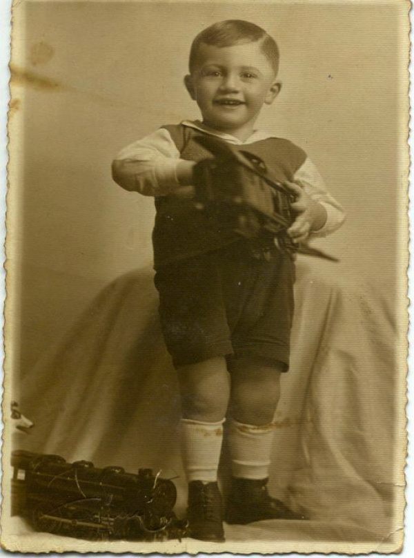 George (Jirko) Beykovsky, 1933, Czechoslovakia