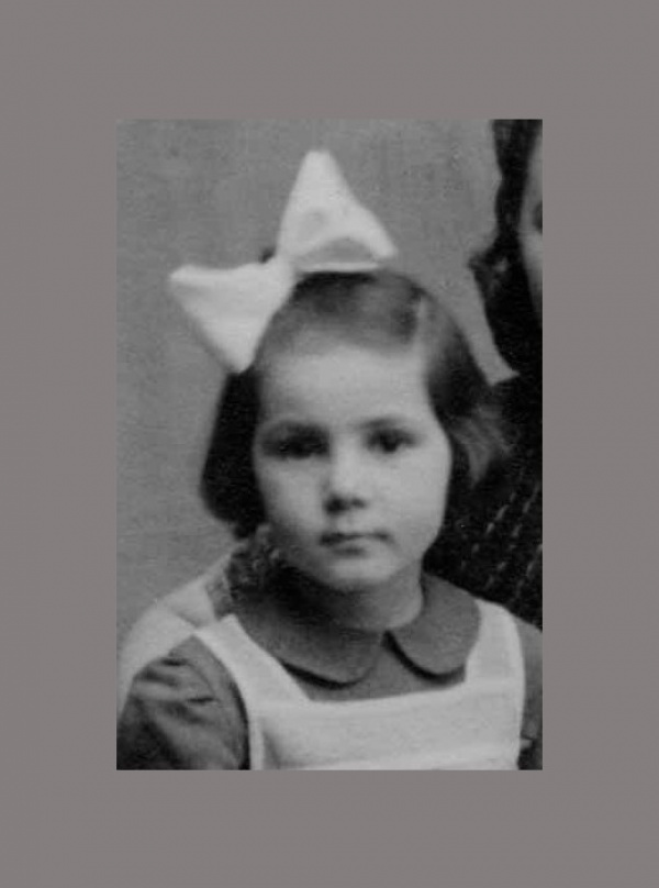 Gail Elad, 5 years old in Poland 1945
