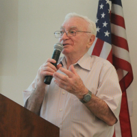 Thomas Blatt speaking of Sobibor at Jewish Federation in Santa Barbara (2014).