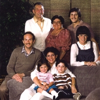 Stella, top row in the middle, with husband Ralph, her children and grandchildren, 1980.