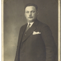 Berta's brother Leo, who fled with the family to Shanghai.