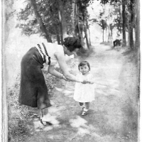 Zahava and her mother Esther, Lodz 1931