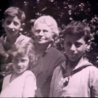 Siblings with Grandmother Frederika Markus in Frankfurt, 1931.