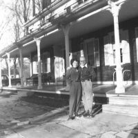 henry-and-charlotte-ski