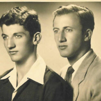 078-1953 Jorge and Tomas