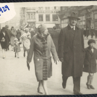 Henry with his parents Hermann and Lilly in Wuerzburg, 1929